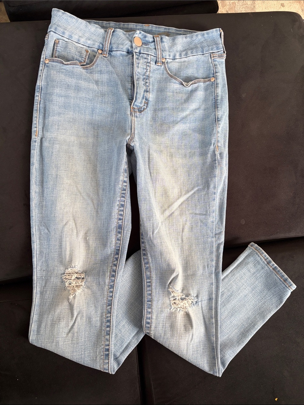Seven7 Light Blue Skinny Jeans with Knee Distressing